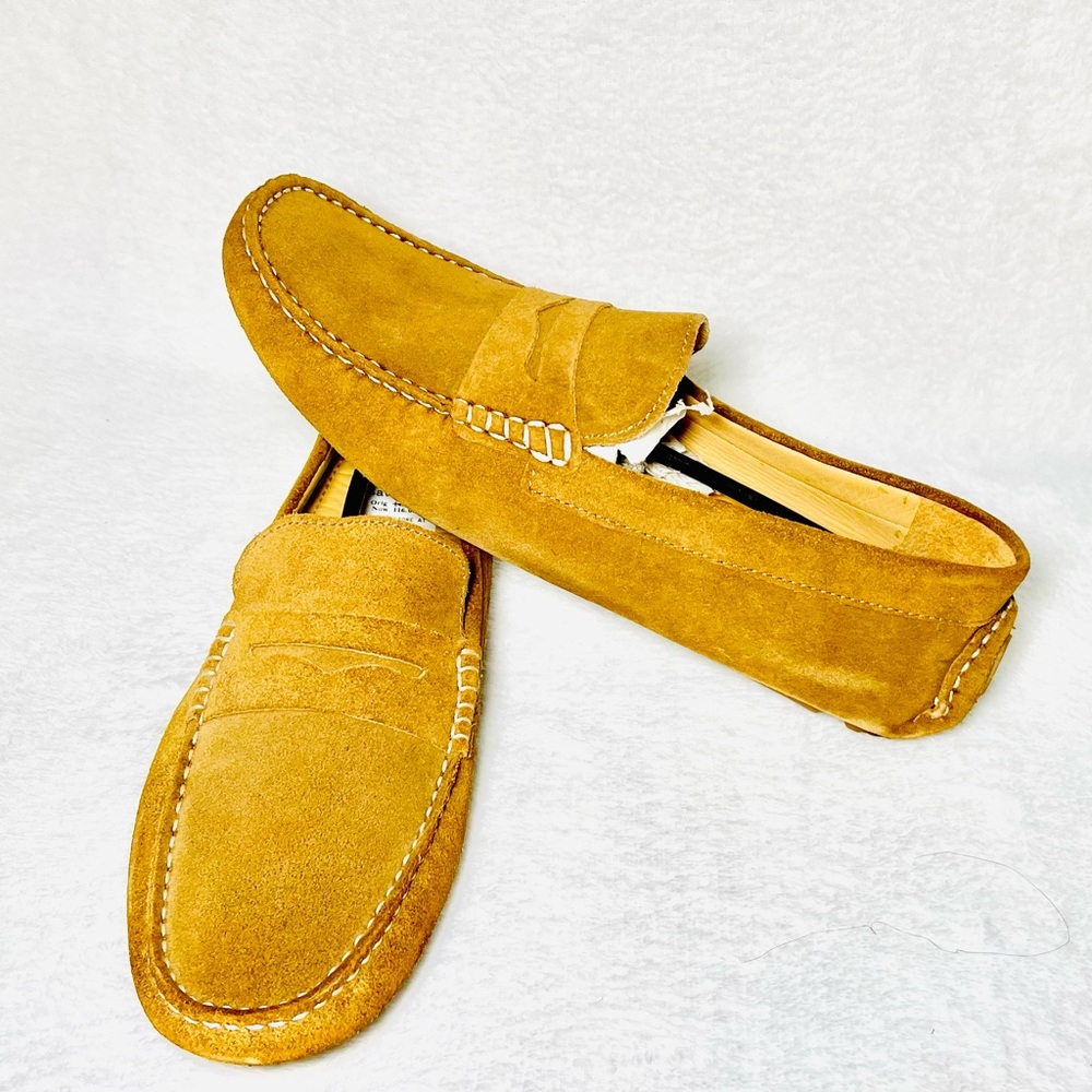 The Men’s store Bloomingdale’s Penny Driver Loafer Shoe, Tan Color  Size: US 9